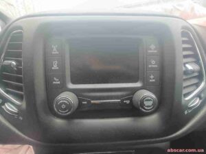 Магнітола 150-200-350 три види Jeep Compass 2019 68396673AF