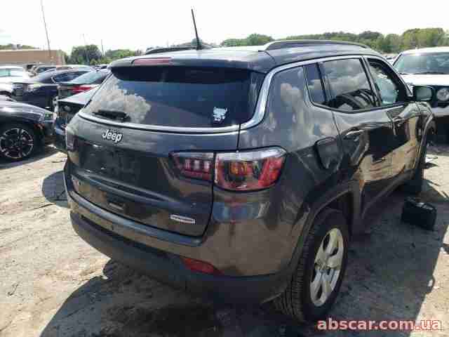 Направляюча заднього бампера ліва Jeep Compass 2019 68244463AB