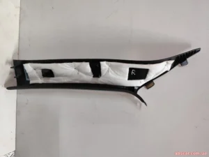 Накладка передньої стійки права Jeep Compass 2023-2025 6WY08DX9AB