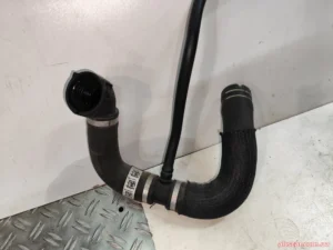 Вихідний відвід шланга радіатора Jeep Compass 2023-2025 68444060AC