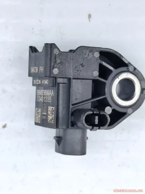 Датчик подушки безпеки задній Jeep Compass 22-26 68483899AA