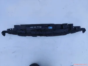 Дефлектор радіатора верхній Jeep Compass 23-26 2.0T 68443380AA