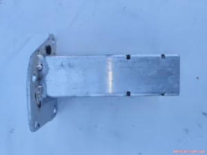 Ікло лонжерону праве Jeep Compass 22-26 68463414AA