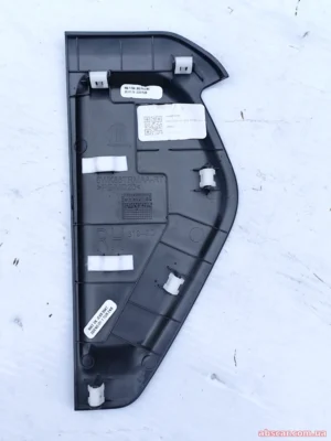 Накладка торпеди збоку права Jeep Compass 22-26 чорна 6WK87DX9AB