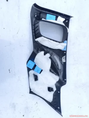 Обшивка арки верхня права Jeep Compass 19-26 чорна 5US22DX9AD