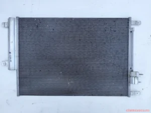 Радіатор кондиціонера Jeep Compass 23-26 2.0T 68494833AA, MR470773
