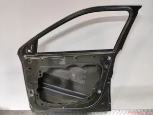 Двері передні праві Jeep Compass 2019 68242542AA