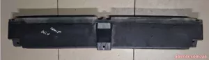 Дефлектор радіатора нижній Jeep Compass 2017-2021 68244643AB