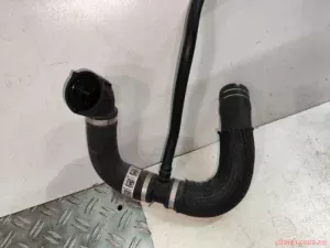 Вихідний відвід шланга радіатора Jeep Compass 2023-2025 68444060AC