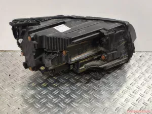 Фара передня ліва в зборі Jeep Compass 23-25 68441581AF