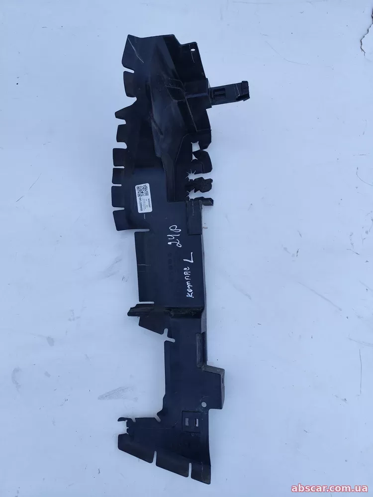 Дефлектор радіатора лівий Jeep Compass 23-26 2.0T 68443371AA