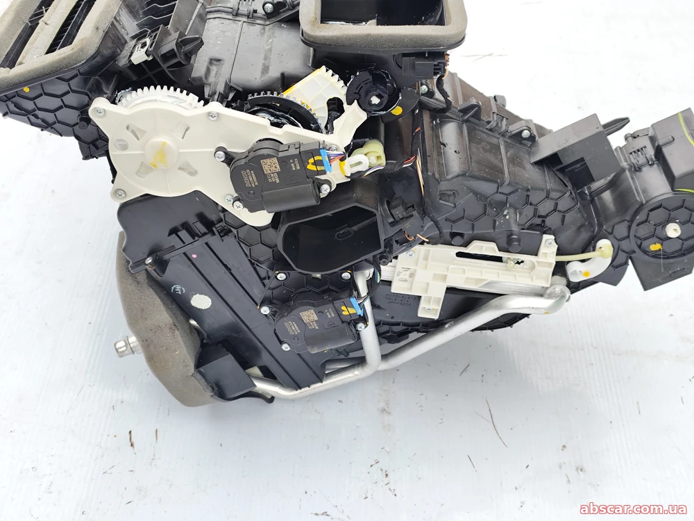 Піч в зборі Jeep Compass 22-26 68541194AB