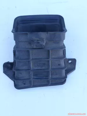 Повітроприймач Jeep Compass 23-26 68432223AA